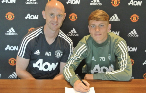 Teenager signs deal with the Reds